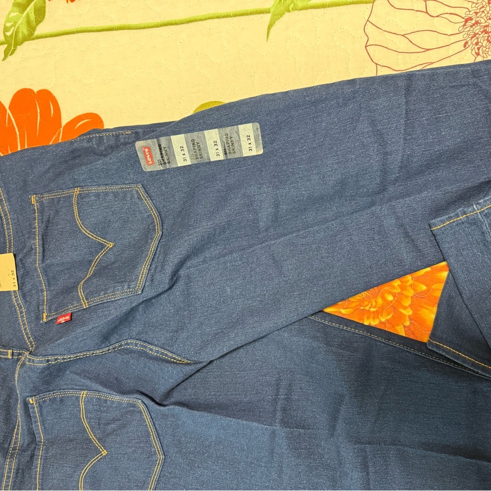 Levi's Classic Blue Jeans with Yellow Stitching